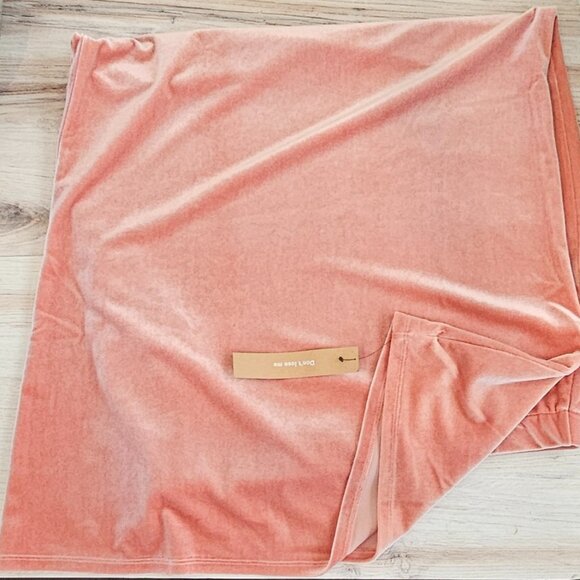 Reformation NWT xs adalynn velvet Pink top and Skirt Set - Picture 2 of 5